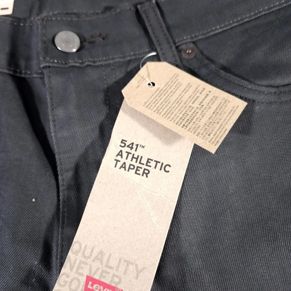 Levi's 541 Athletic Taper Pants Mens 33x32 Black Stretch 181810005 New NWT